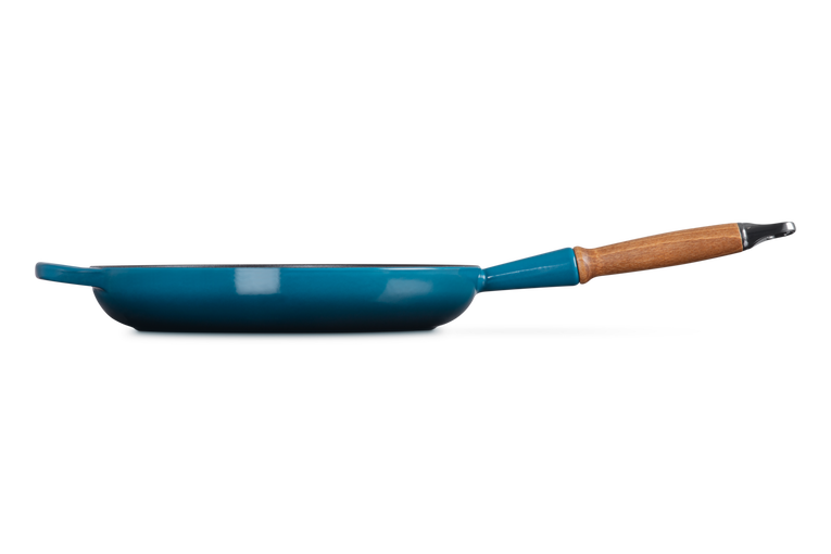 Poêle à frire en fonte avec manche en bois 